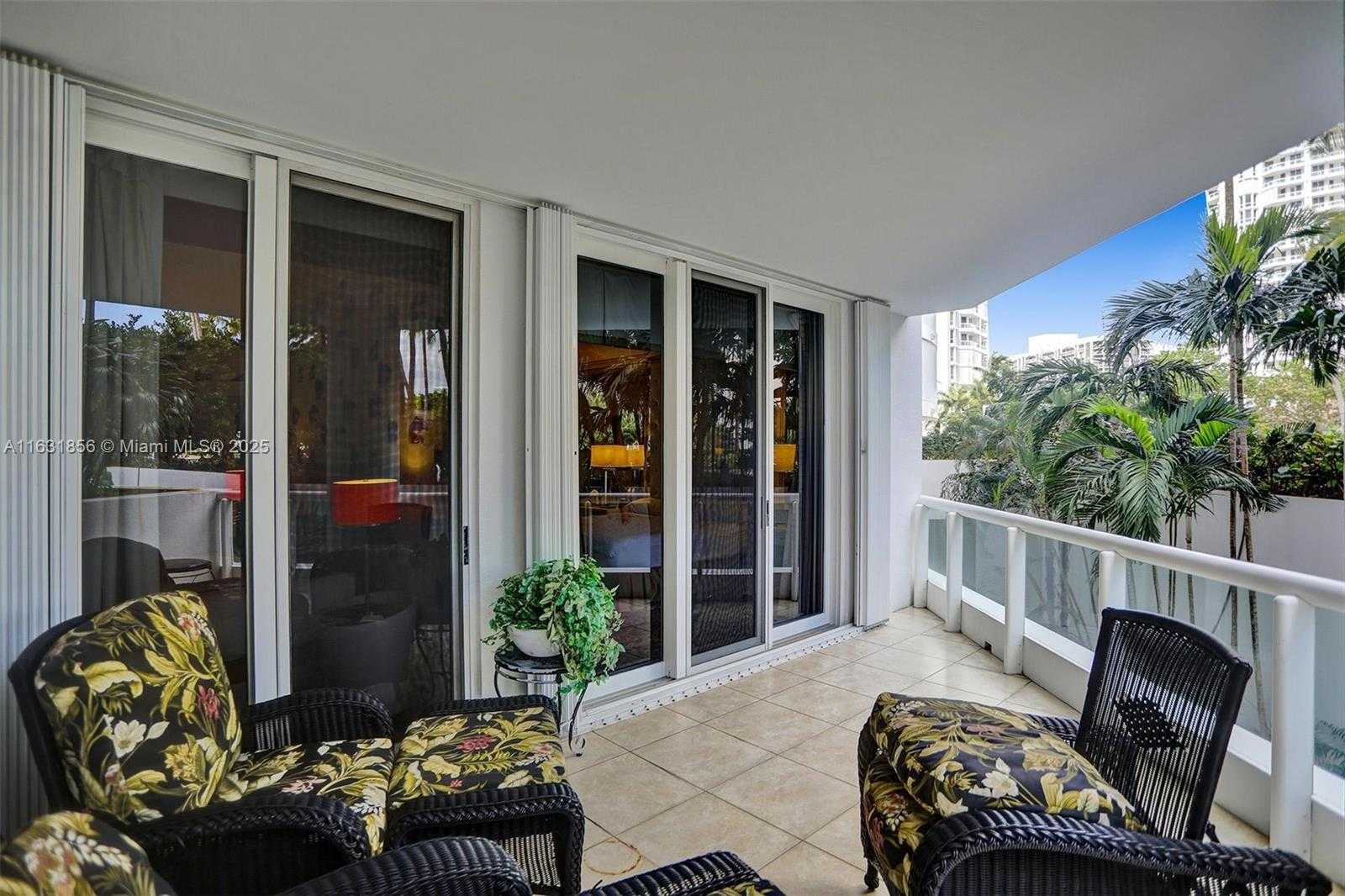 Small Image of 21050 POINT PL #403, Aventura Number 36