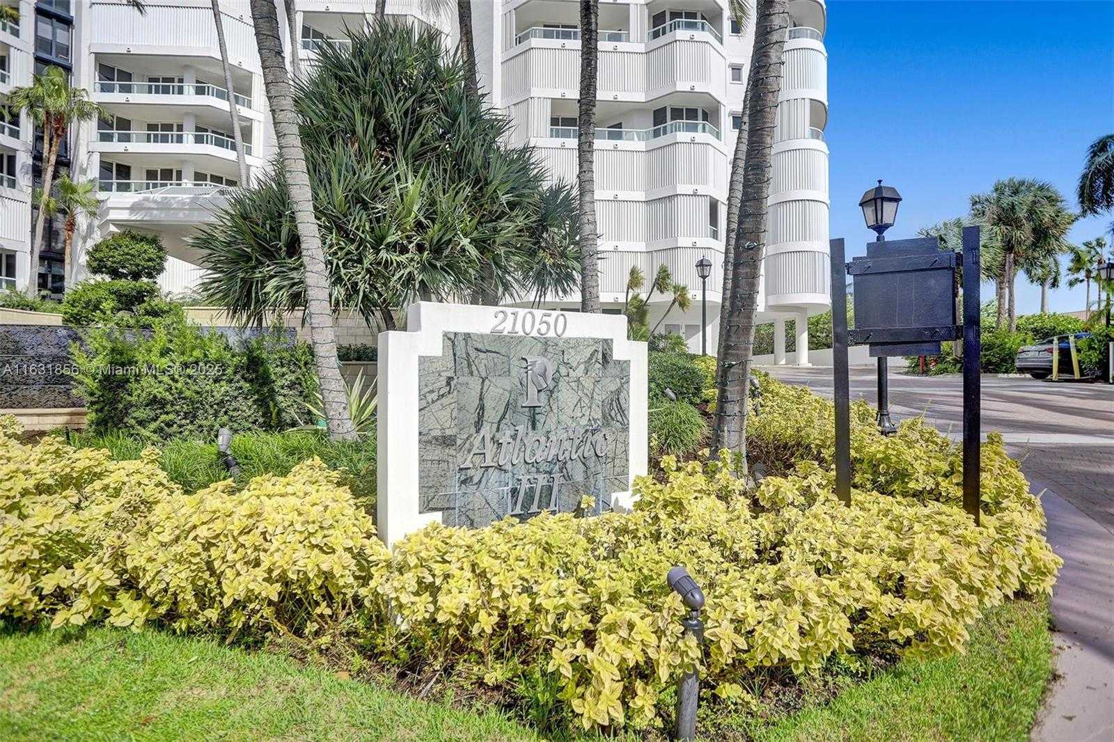 Small Image of 21050 POINT PL #403, Aventura Number 42