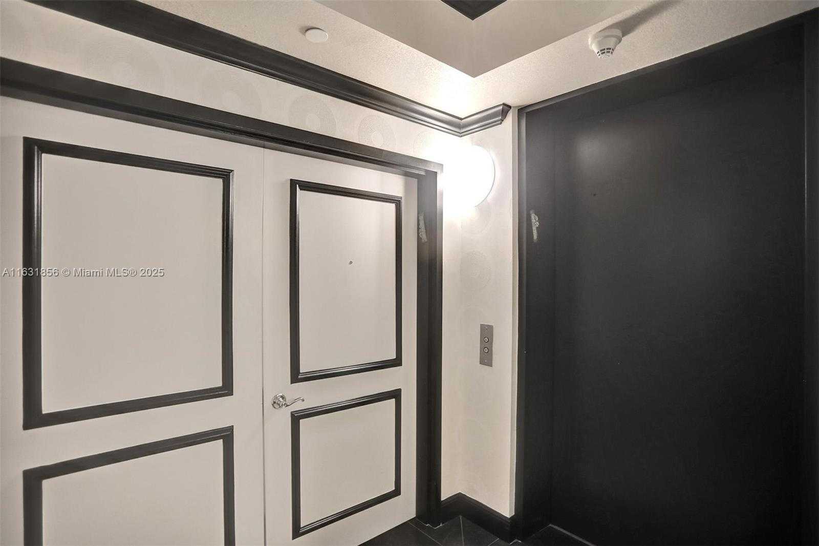 Small Image of 21050 POINT PL #403, Aventura Number 54