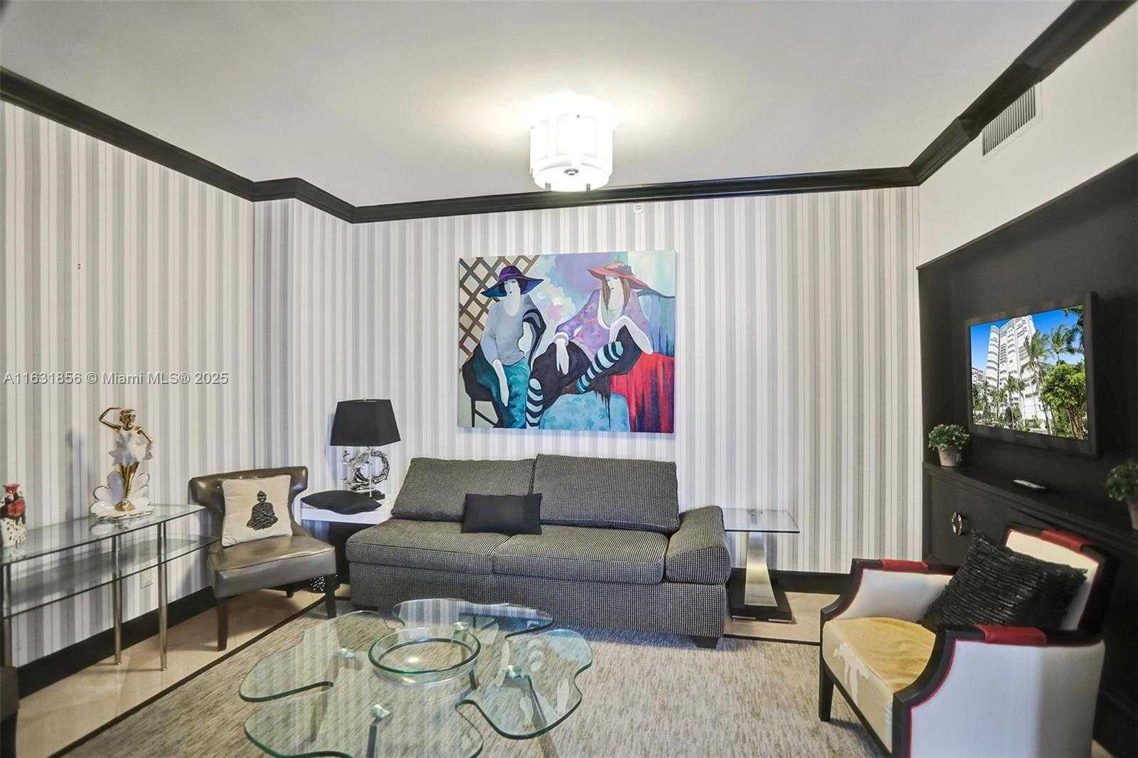 Small Image of 21050 POINT PL #403, Aventura Number 9