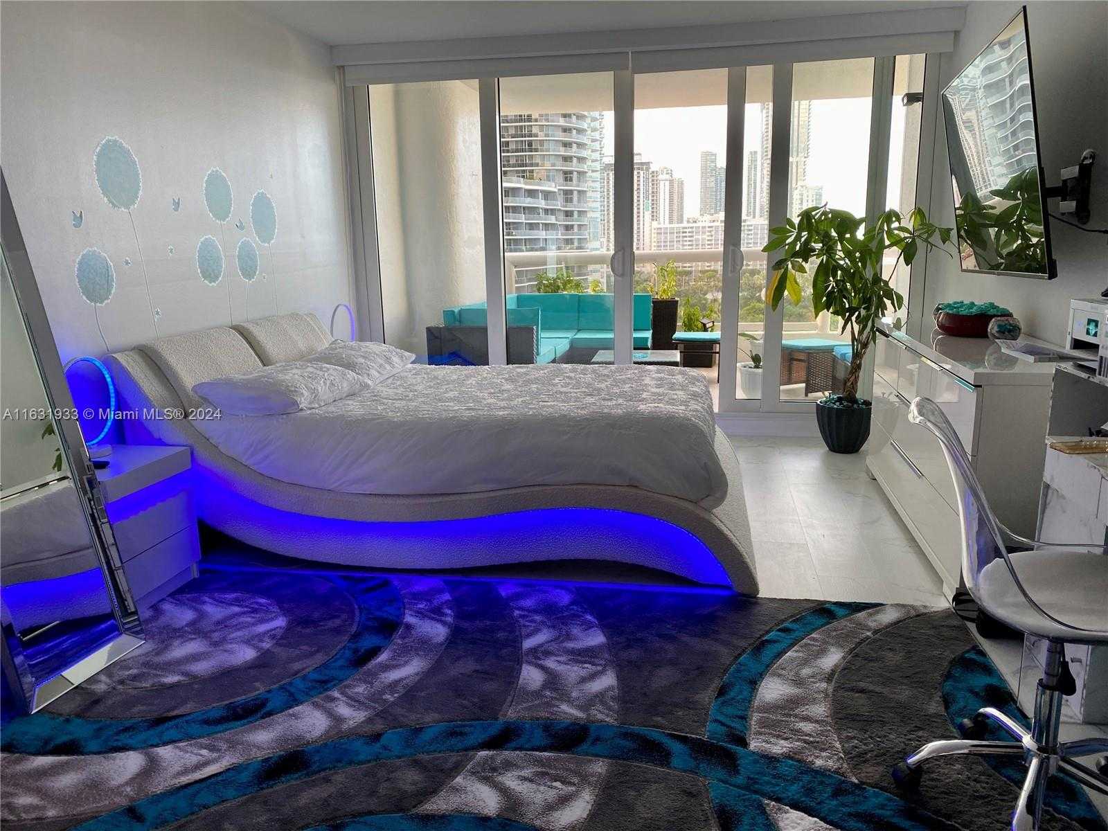 Small Image of 1717 NORTH BAYSHORE DR #A-1239, Miami Number 5