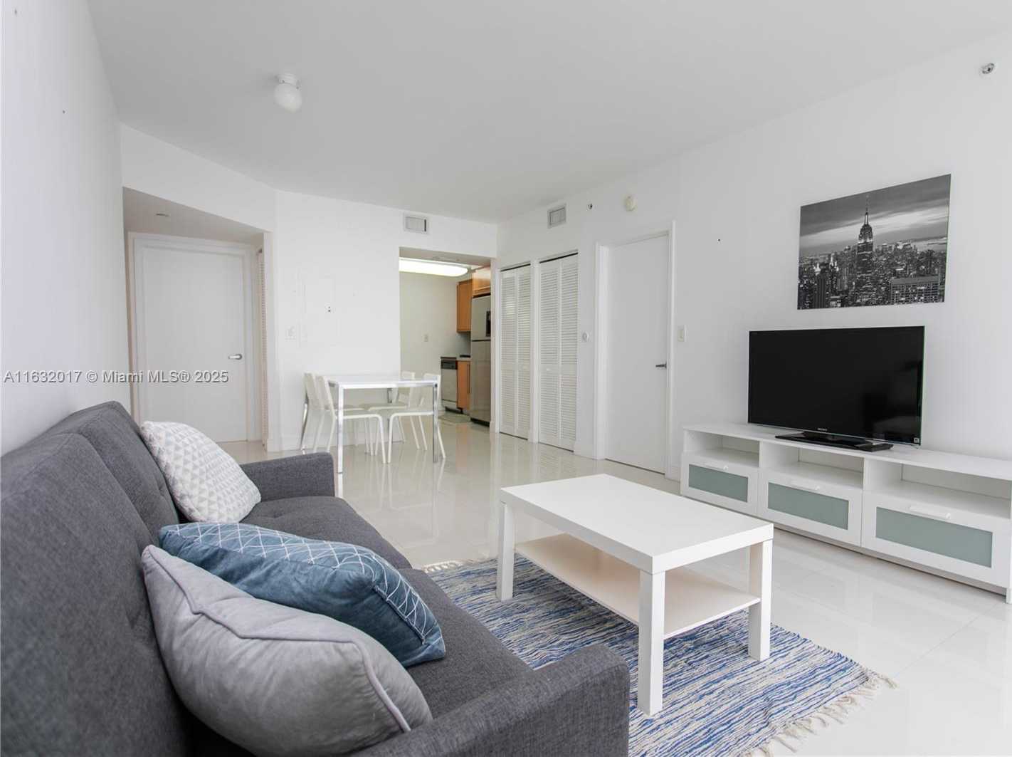 Small Image of 6365 COLLINS AVE #806, Miami Beach Number 14