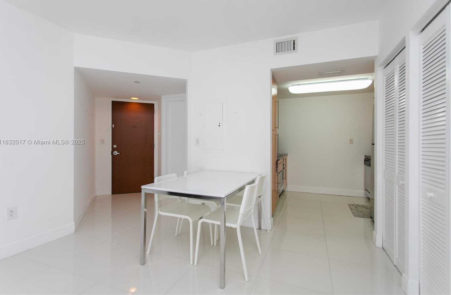 Small Image of 6365 COLLINS AVE #806, Miami Beach Number 16