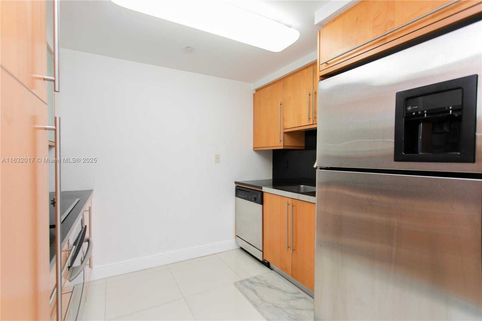 Small Image of 6365 COLLINS AVE #806, Miami Beach Number 22