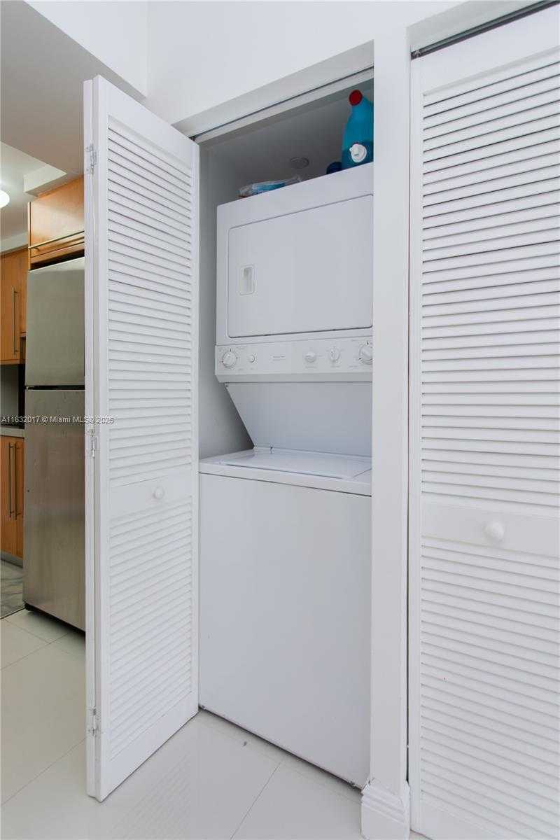 Small Image of 6365 COLLINS AVE #806, Miami Beach Number 30