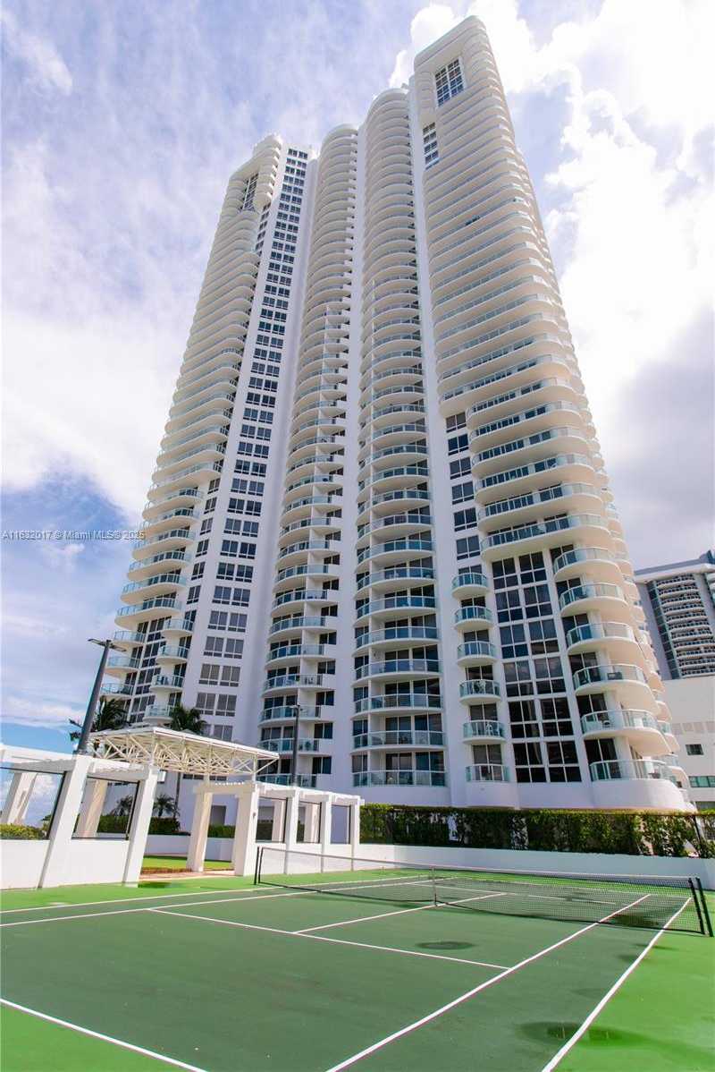 Small Image of 6365 COLLINS AVE #806, Miami Beach Number 41