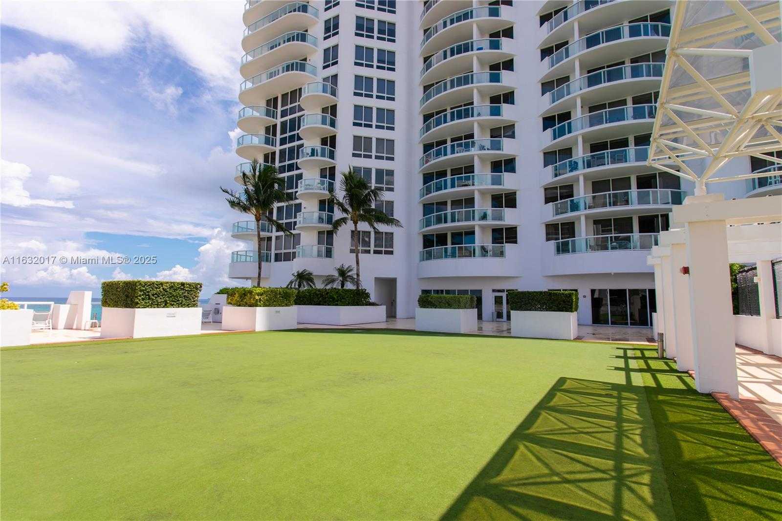 Small Image of 6365 COLLINS AVE #806, Miami Beach Number 42