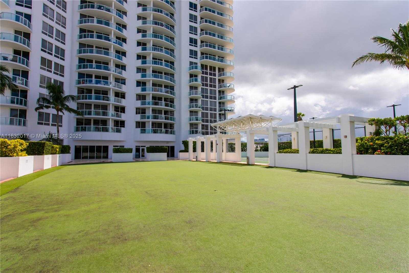 Small Image of 6365 COLLINS AVE #806, Miami Beach Number 43