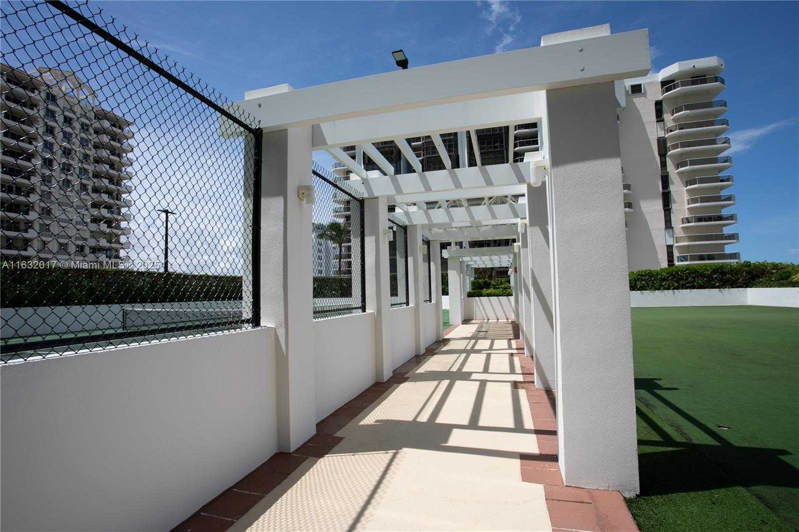 Small Image of 6365 COLLINS AVE #806, Miami Beach Number 49
