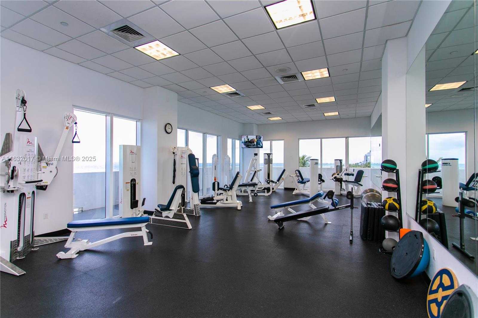 Small Image of 6365 COLLINS AVE #806, Miami Beach Number 50