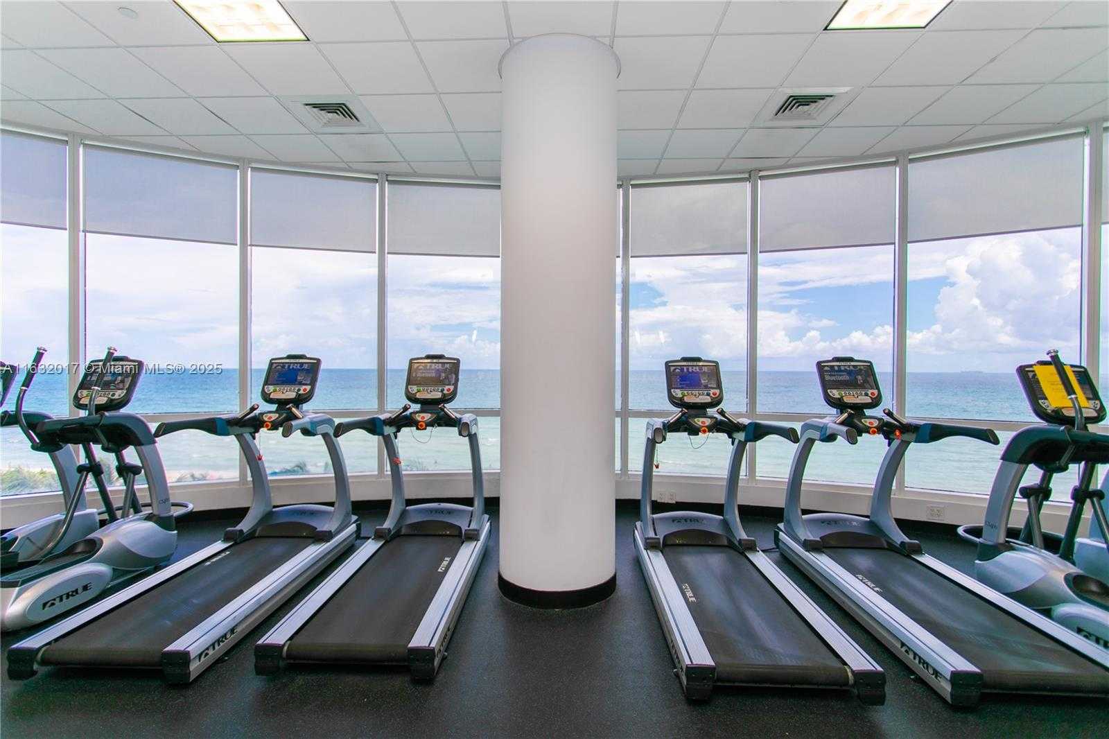 Small Image of 6365 COLLINS AVE #806, Miami Beach Number 52