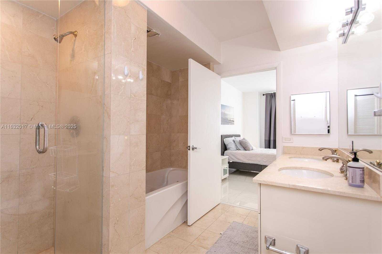 Small Image of 6365 COLLINS AVE #806, Miami Beach Number 8