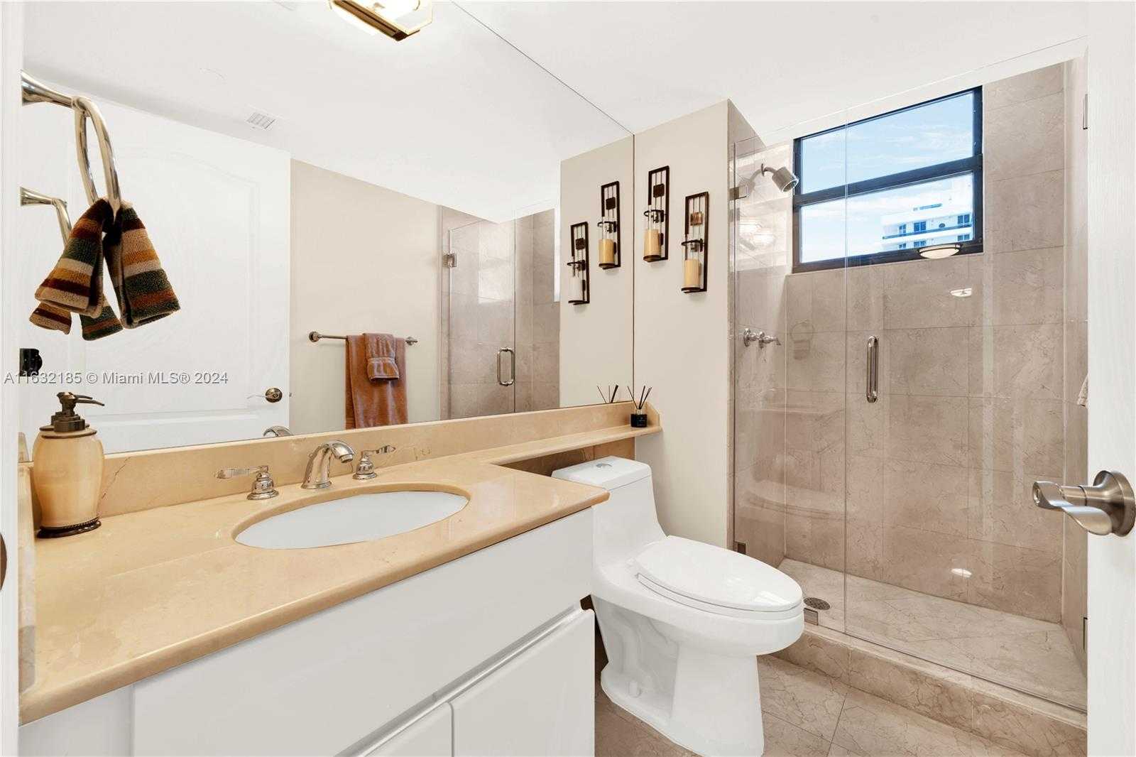 Small Image of 5757 COLLINS AVE #801, Miami Beach Number 14
