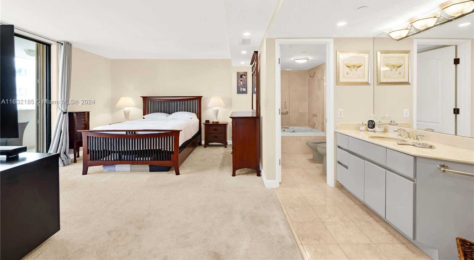 Small Image of 5757 COLLINS AVE #801, Miami Beach Number 15