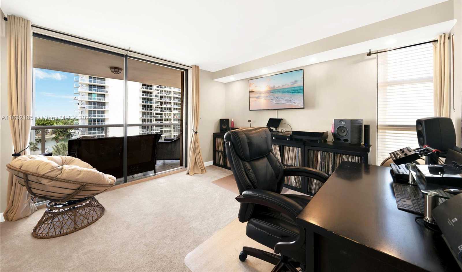 Small Image of 5757 COLLINS AVE #801, Miami Beach Number 21