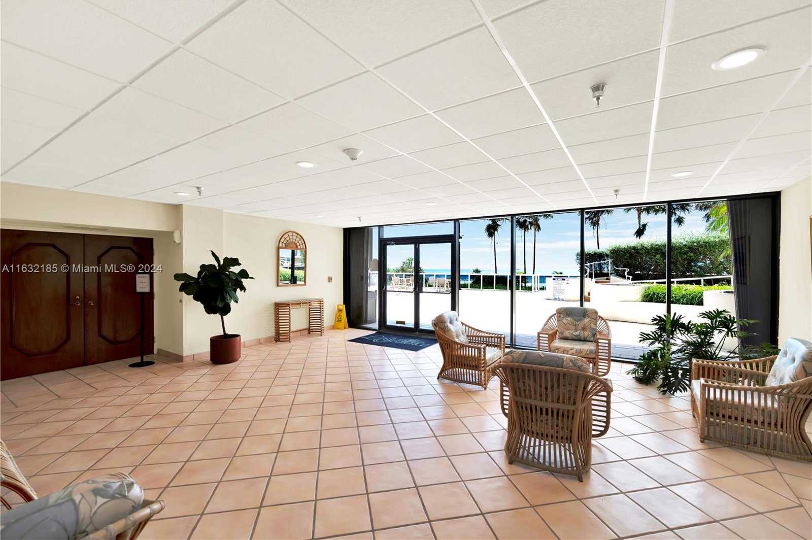 Small Image of 5757 COLLINS AVE #801, Miami Beach Number 45