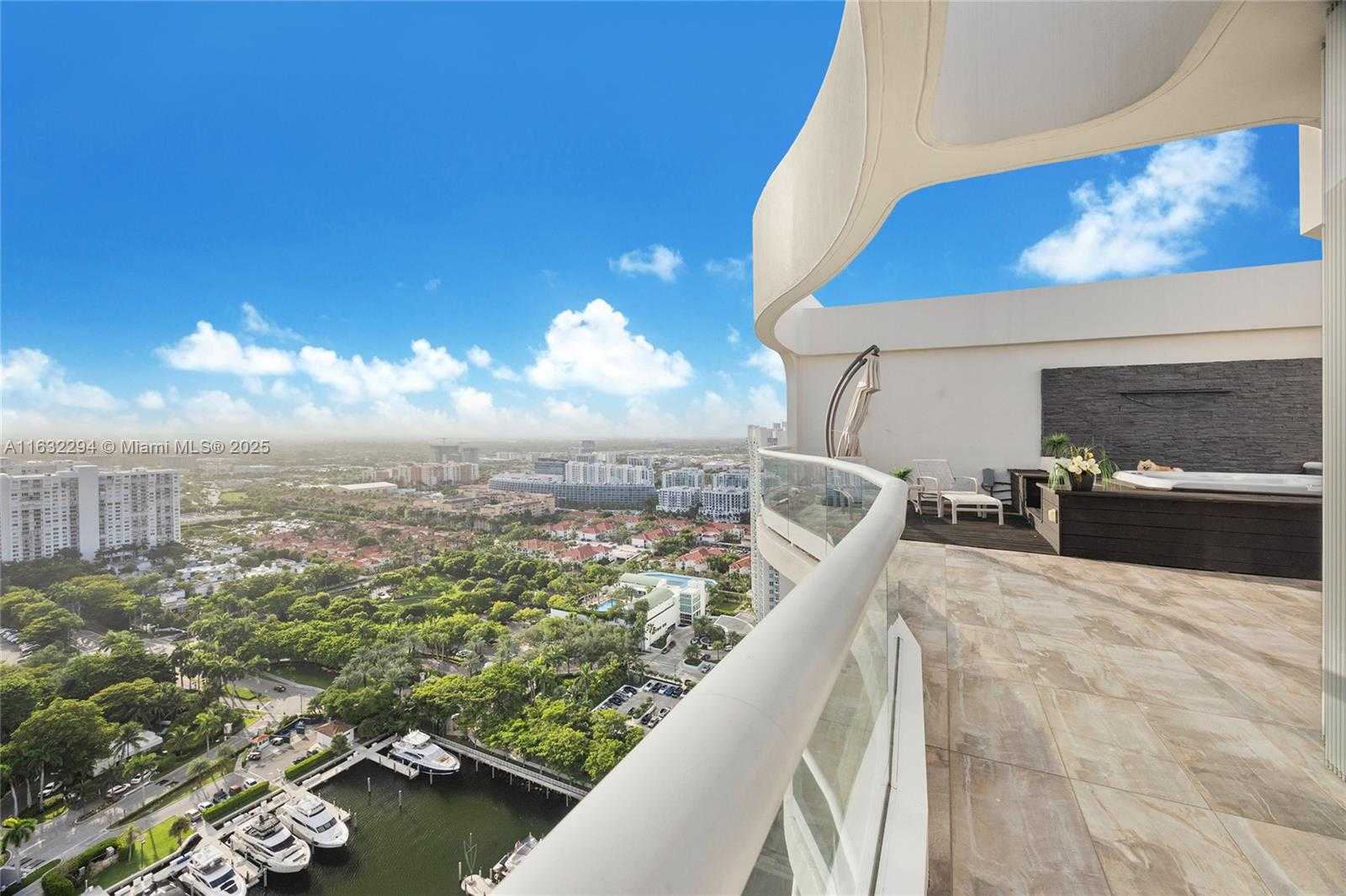 Small Image of 7000 ISLAND BLVD #PH-08, Aventura Number 6