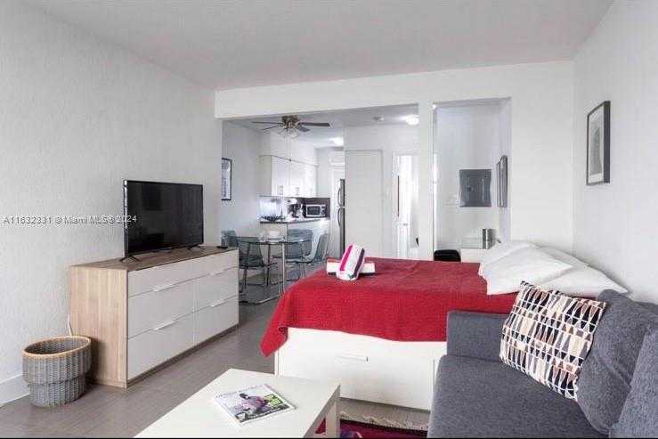 Small Image of 4015 INDIAN CREEK DR #307, Miami Beach Number 5