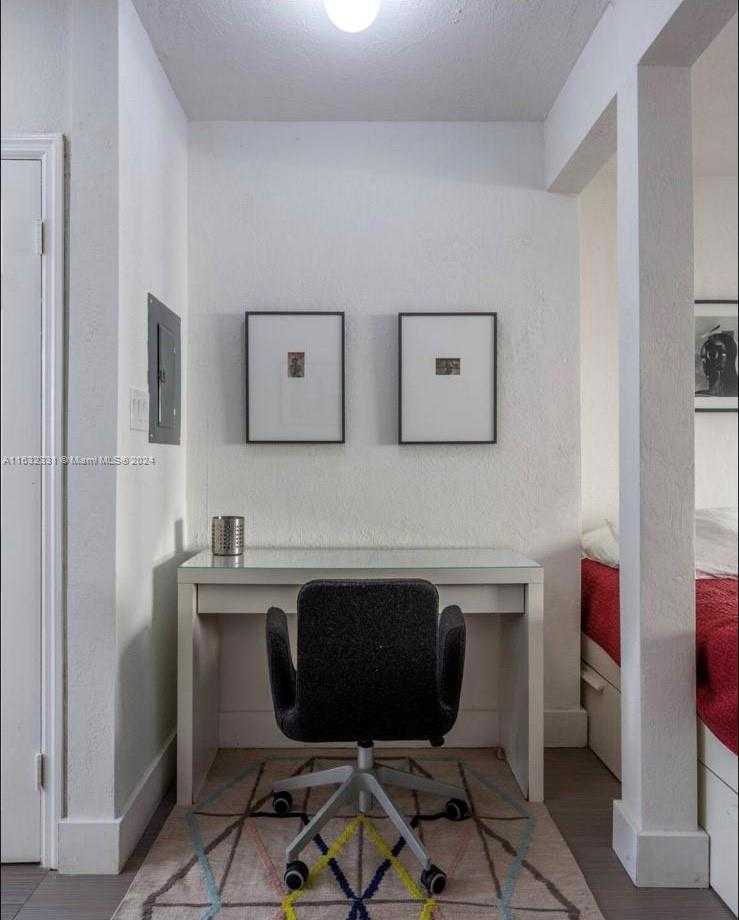 Small Image of 4015 INDIAN CREEK DR #307, Miami Beach Number 9