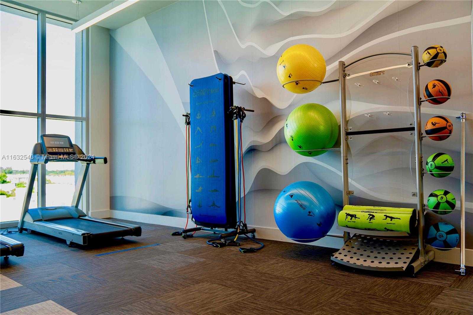 Small Image of 3900 BISCAYNE BLVD #N-917, Miami Number 17