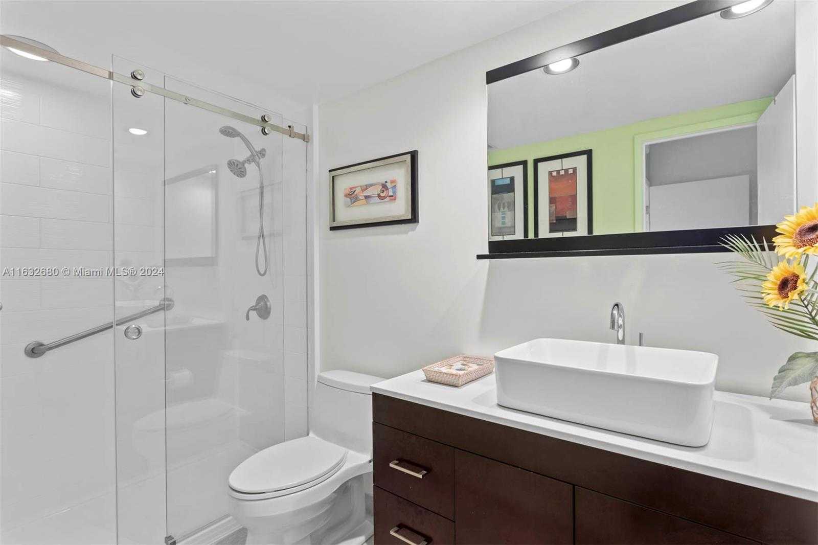 Small Image of 19390 COLLINS AVE #1106, Sunny Isles Beach Number 15