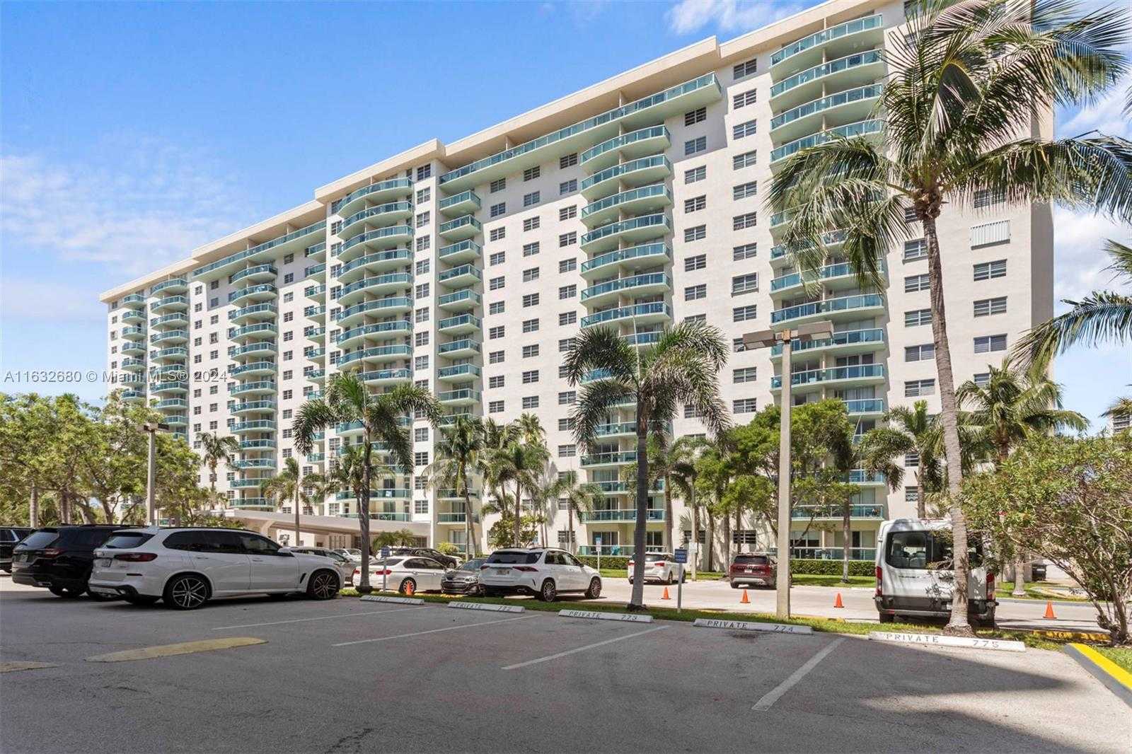 Small Image of 19390 COLLINS AVE #1106, Sunny Isles Beach Number 18
