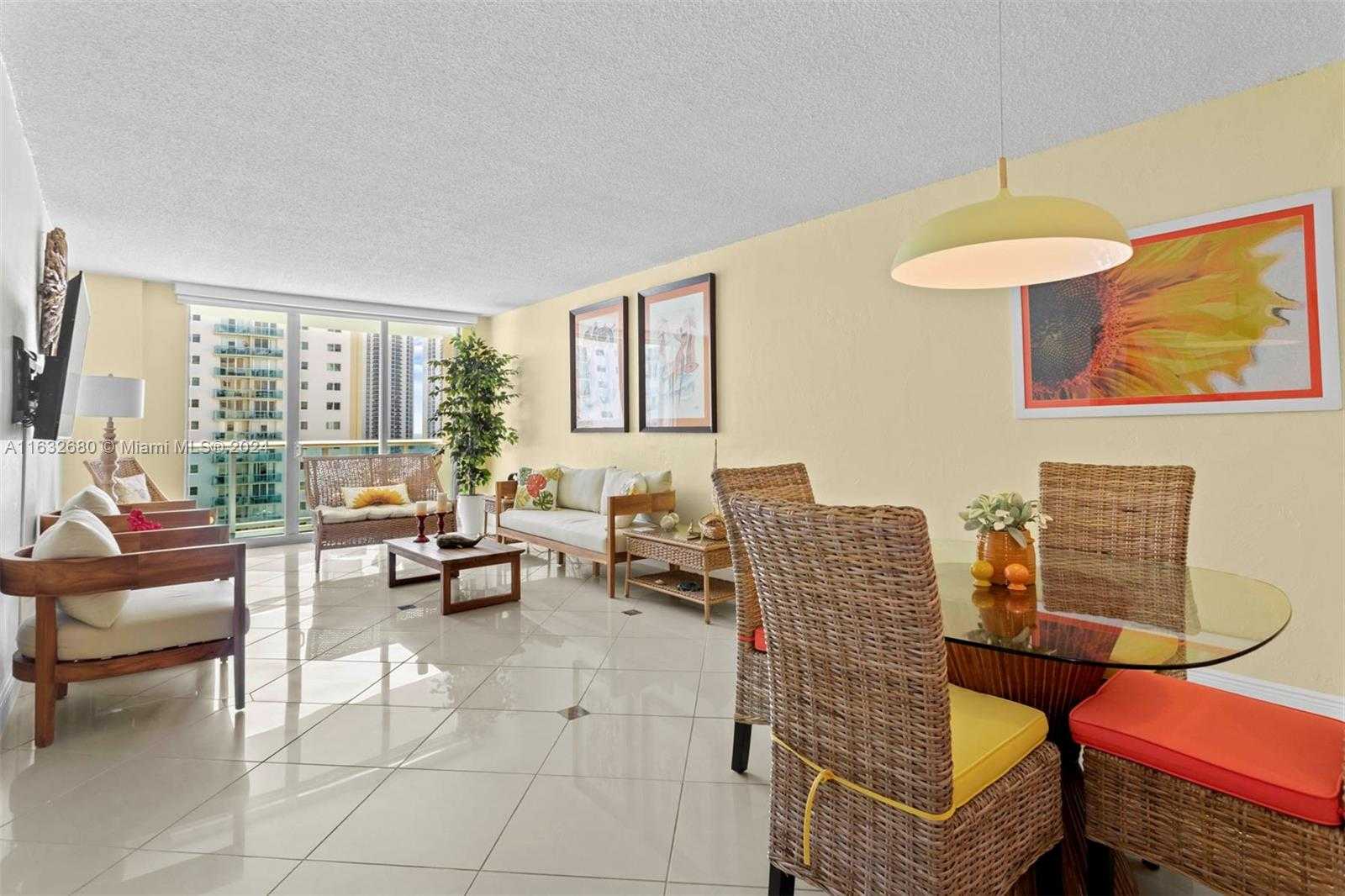 Small Image of 19390 COLLINS AVE #1106, Sunny Isles Beach Number 2