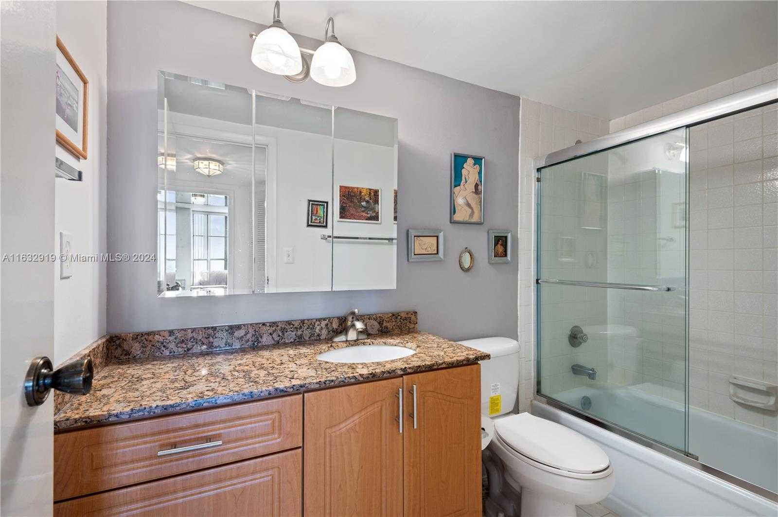 Small Image of 600 THREE ISLANDS BLVD #602, Hallandale Beach Number 10