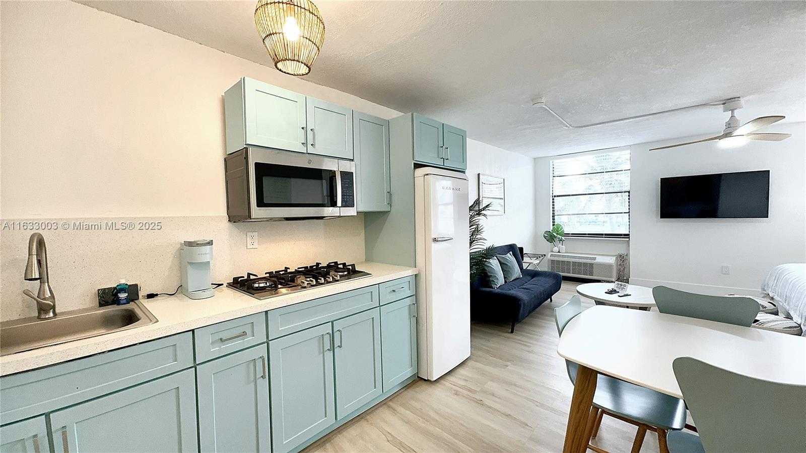 Small Image of 710 WASHINGTON AVE #506, Miami Beach Number 2