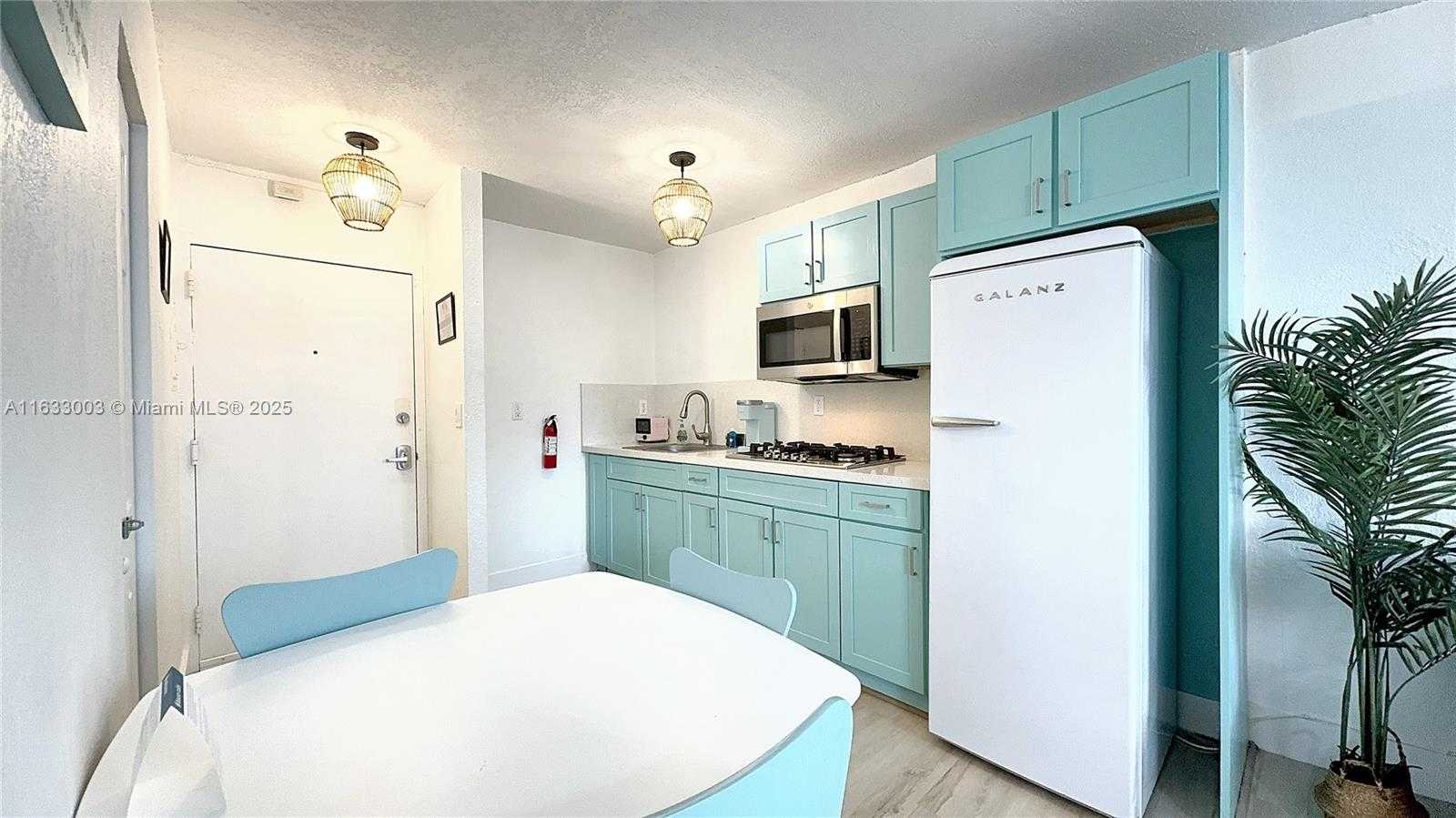 Small Image of 710 WASHINGTON AVE #506, Miami Beach Number 6
