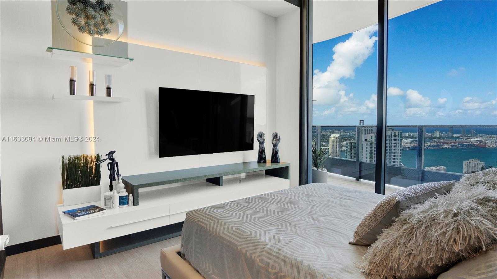 Small Image of 1000 BRICKELL PLAZA #PH6001, Miami Number 19