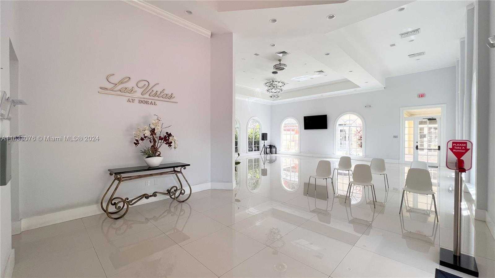 Small Image of 8323 LAKE DR #406, Doral Number 9