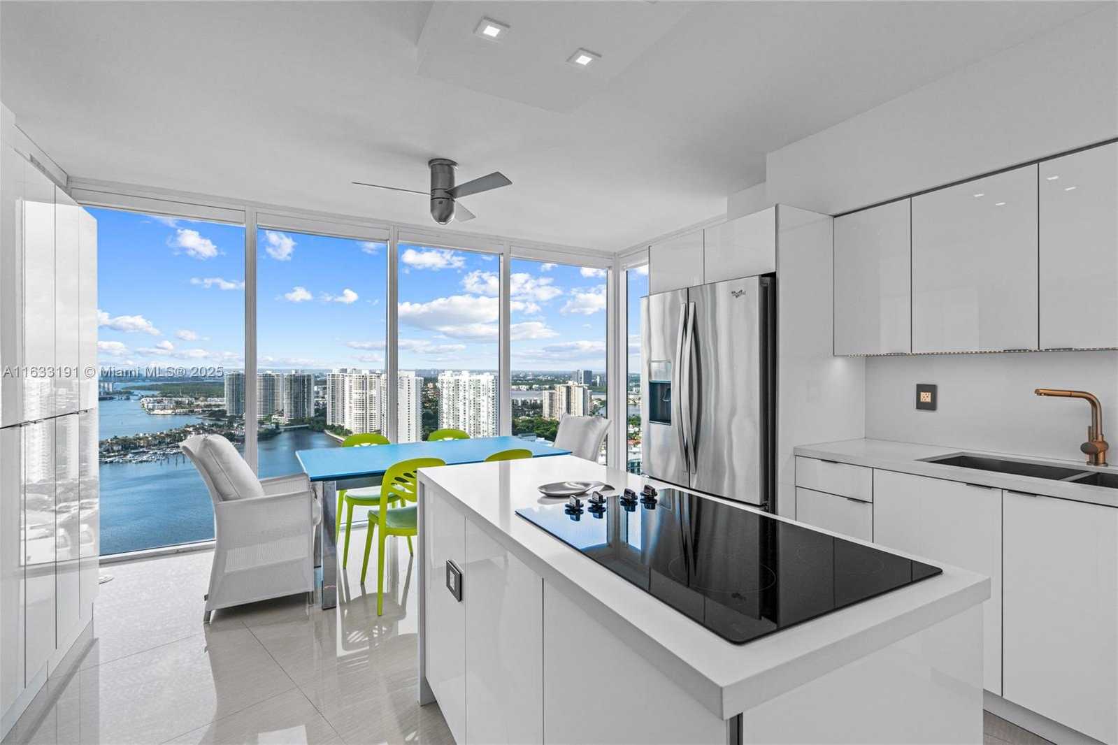 Small Image of 3370 HIDDEN BAY DR #PH3615, Aventura Number 12
