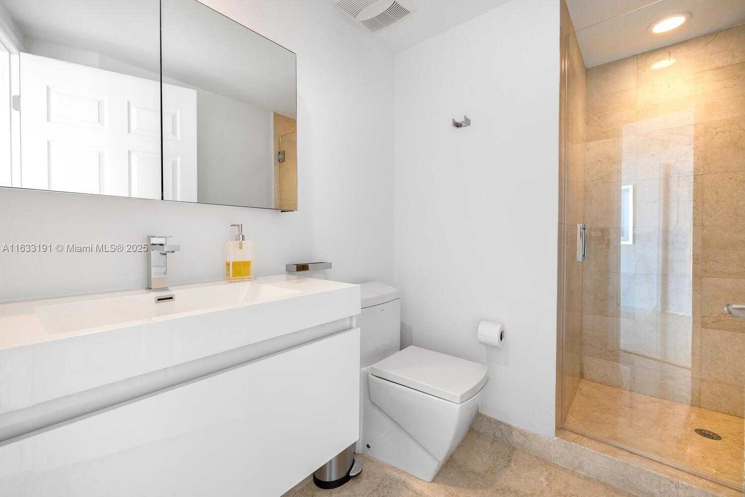 Small Image of 3370 HIDDEN BAY DR #PH3615, Aventura Number 15