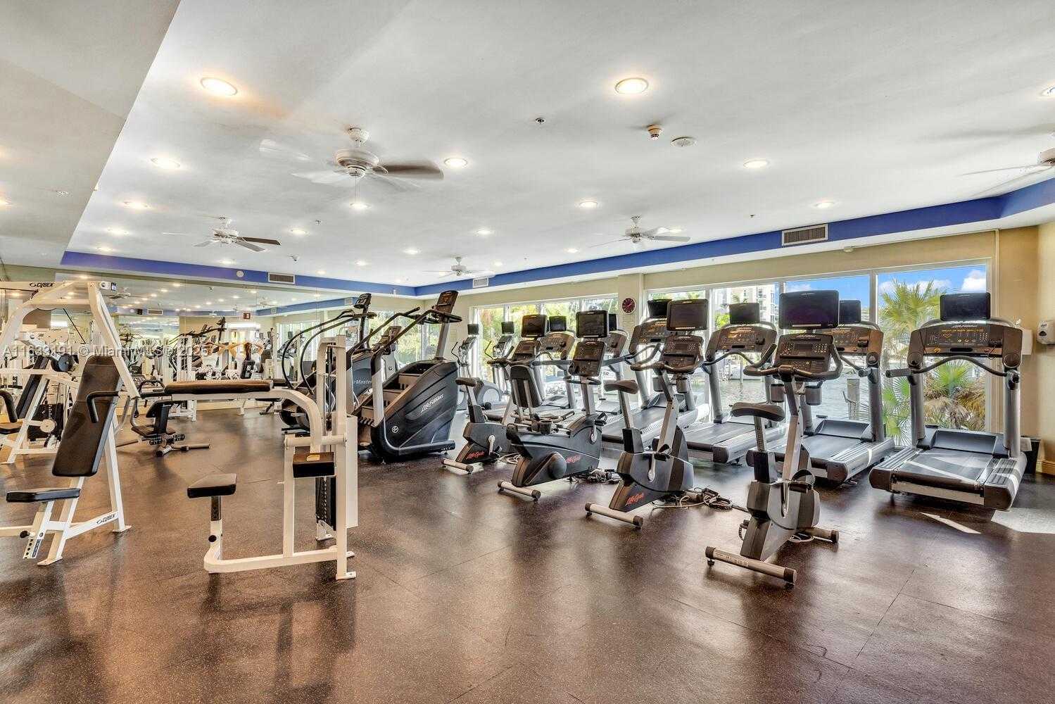Small Image of 3370 HIDDEN BAY DR #PH3615, Aventura Number 43