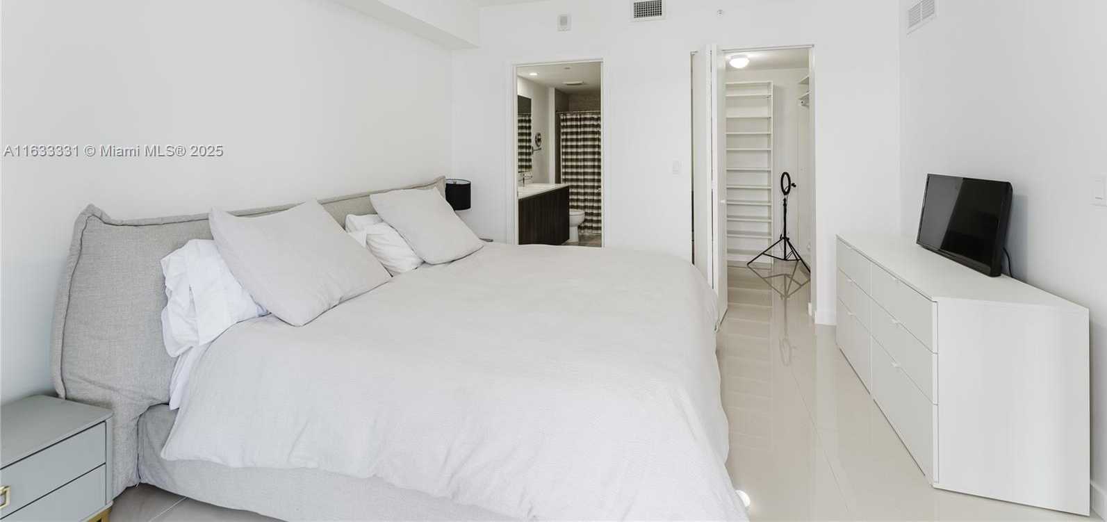 Small Image of 488 NORTH EAST 18TH ST #3209, Miami Number 17
