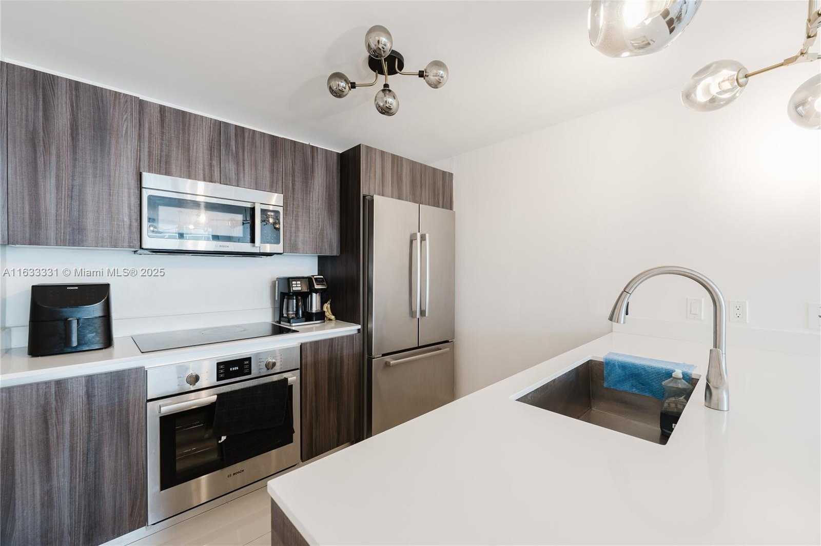 Small Image of 488 NORTH EAST 18TH ST #3209, Miami Number 4