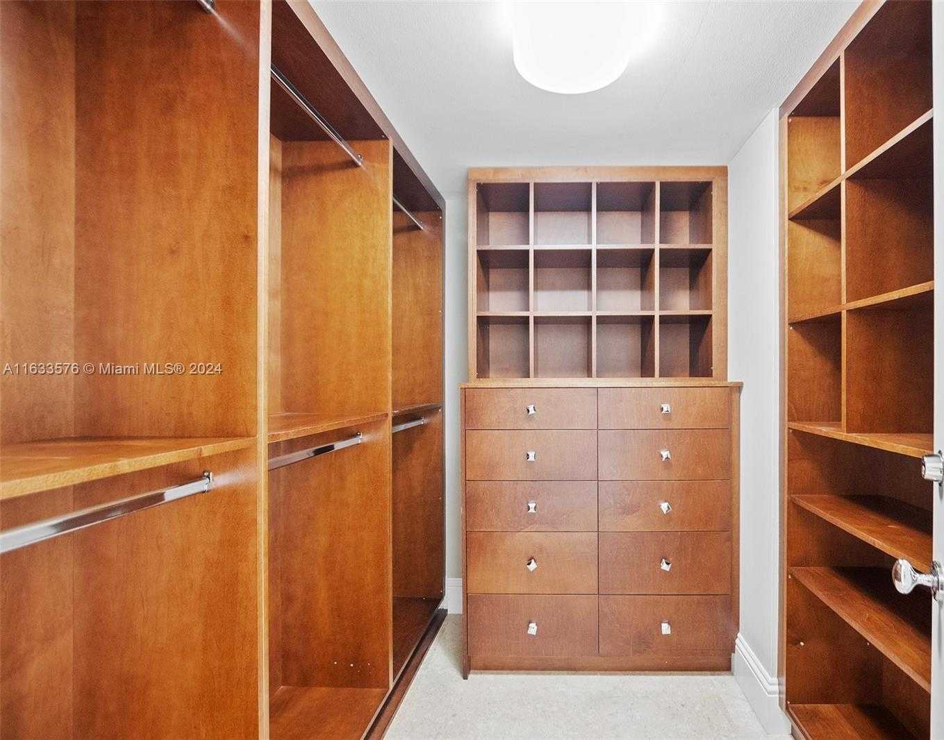 Small Image of 1581 BRICKELL AVE #2101, Miami Number 21