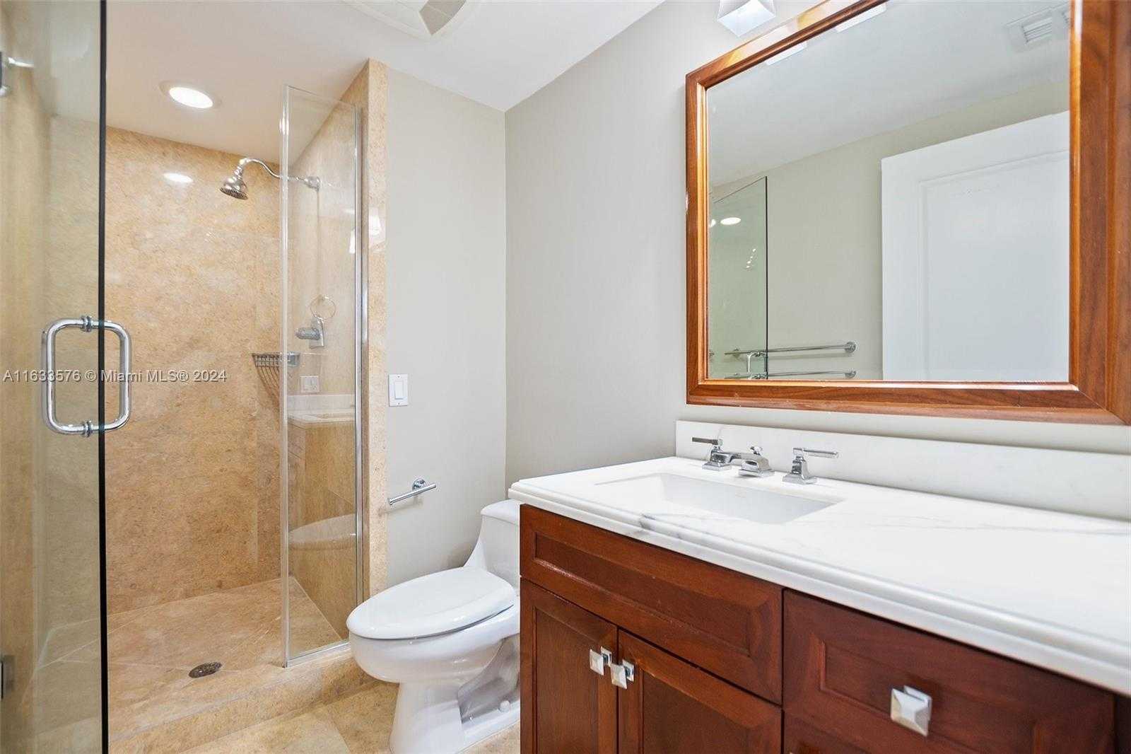 Small Image of 1581 BRICKELL AVE #2101, Miami Number 23