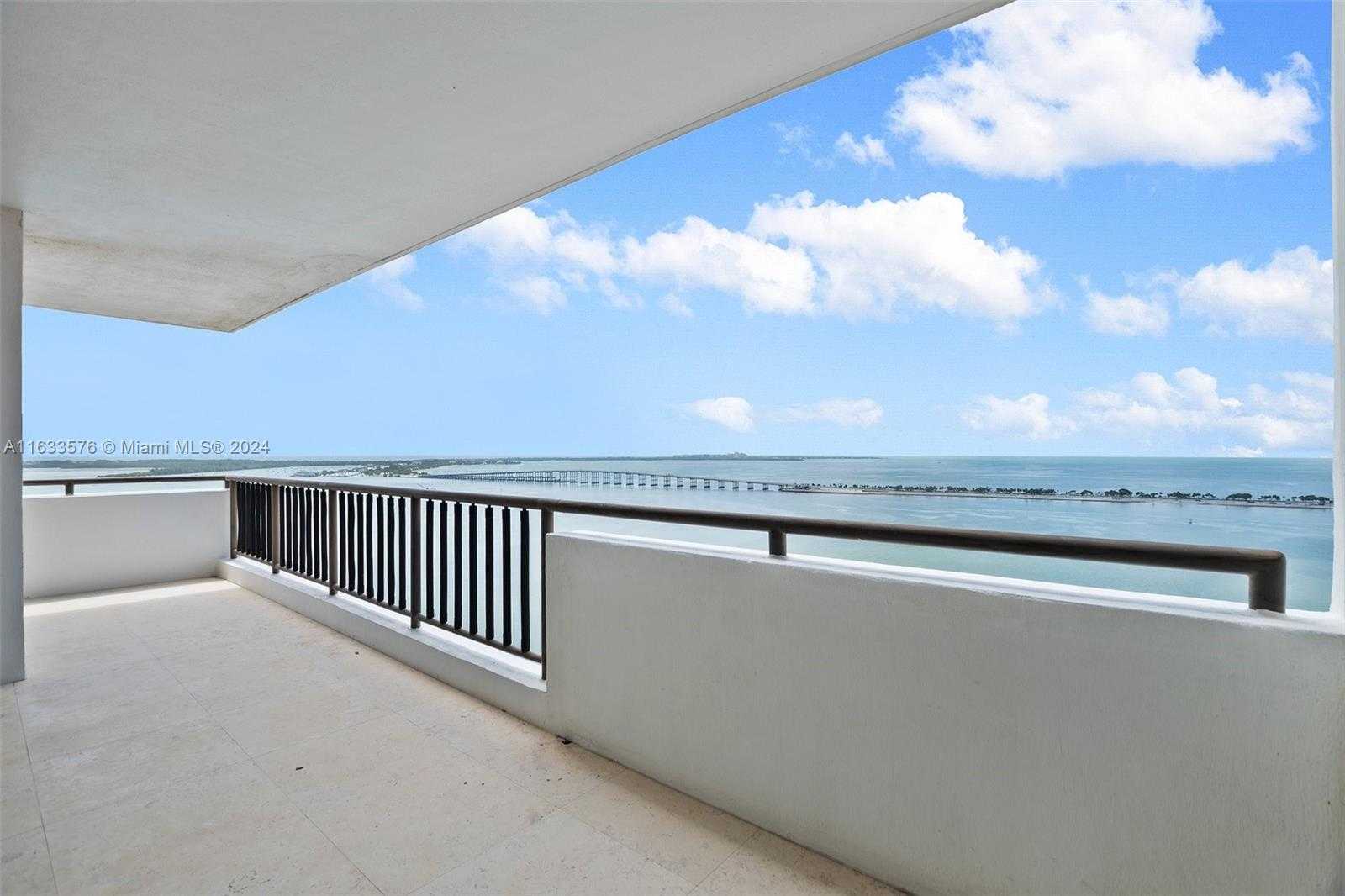 Small Image of 1581 BRICKELL AVE #2101, Miami Number 27