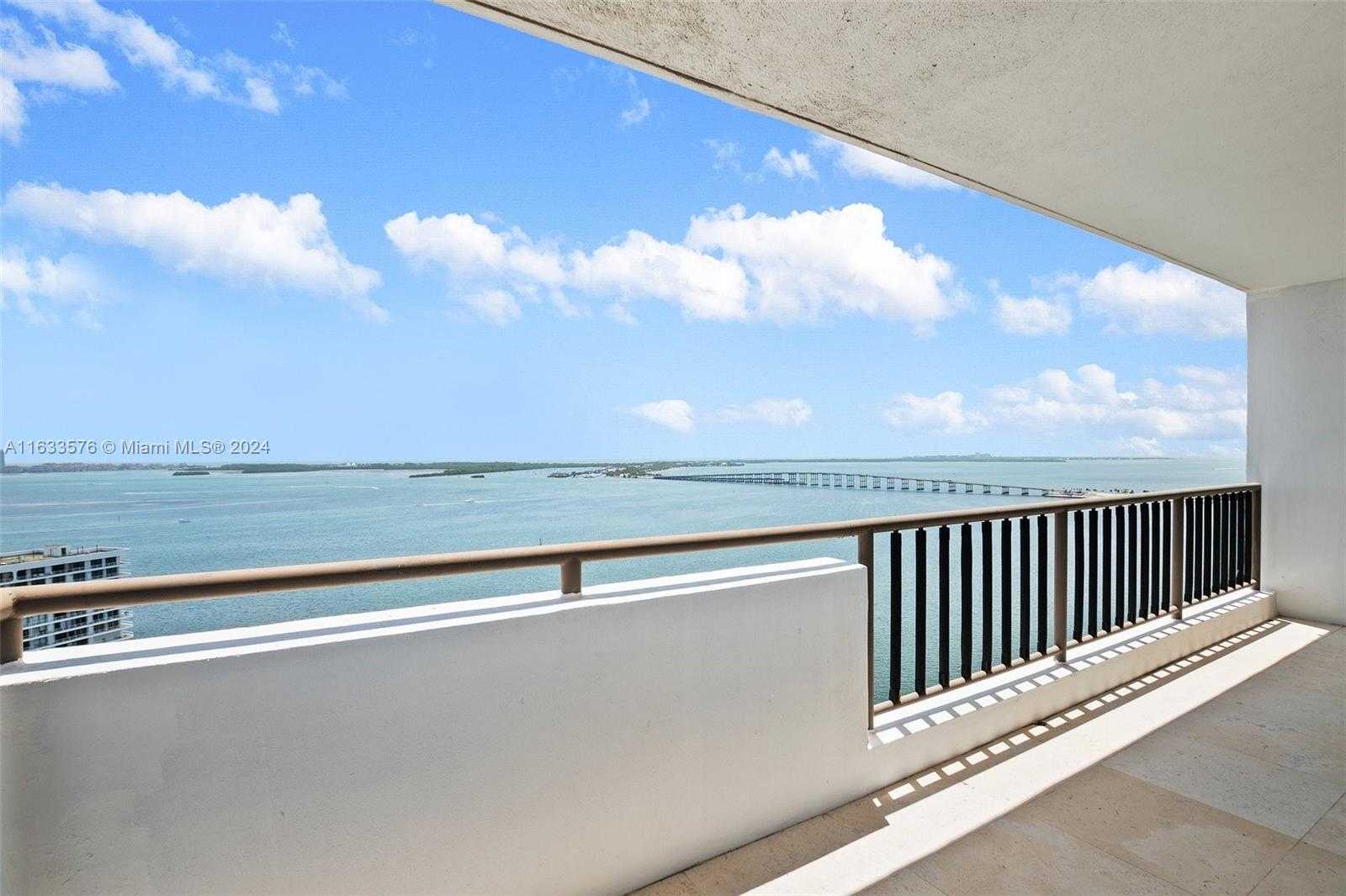 Small Image of 1581 BRICKELL AVE #2101, Miami Number 28