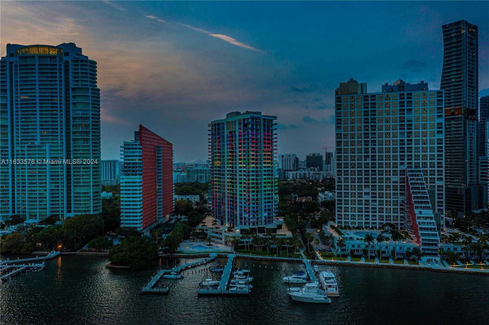Small Image of 1581 BRICKELL AVE #2101, Miami Number 55