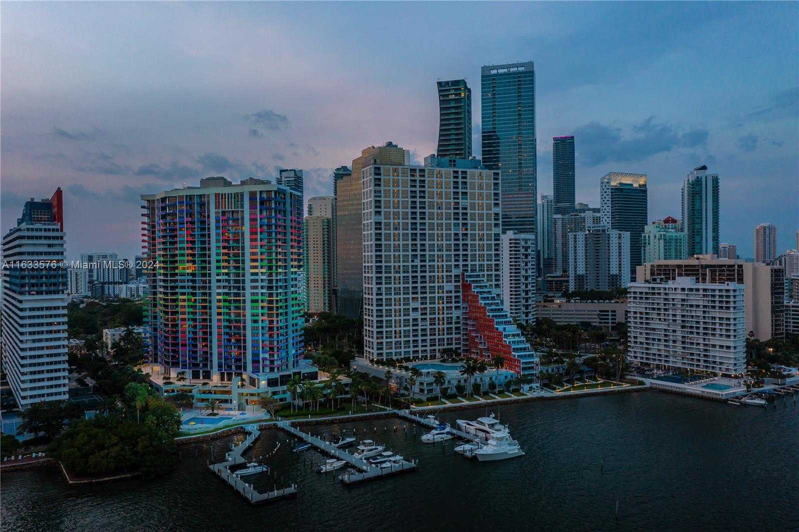 Small Image of 1581 BRICKELL AVE #2101, Miami Number 56