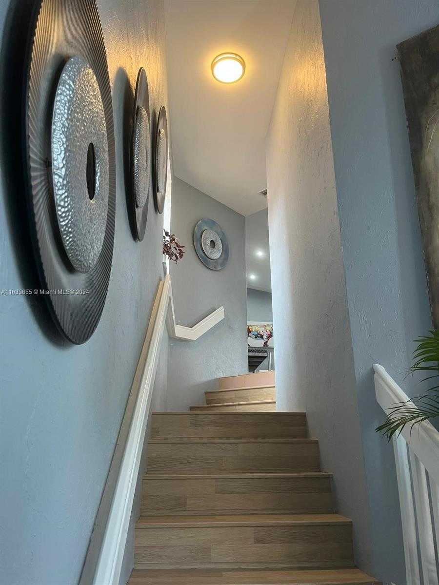 Small Image of 5299 EUROPA DR #I, Boynton Beach Number 12