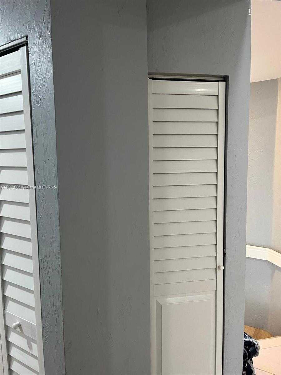Small Image of 5299 EUROPA DR #I, Boynton Beach Number 17