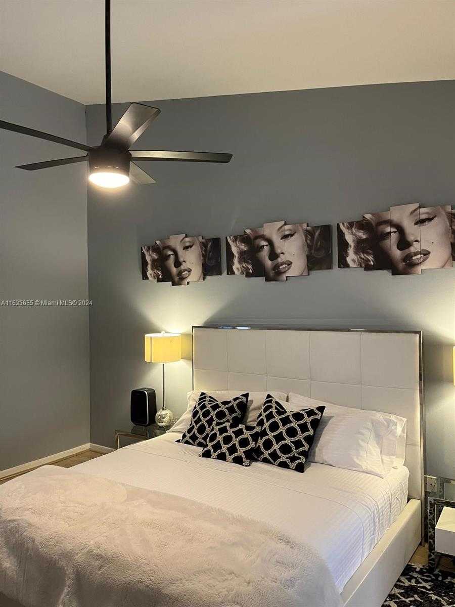 Small Image of 5299 EUROPA DR #I, Boynton Beach Number 28