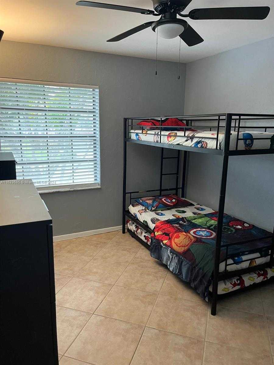 Small Image of 5299 EUROPA DR #I, Boynton Beach Number 30