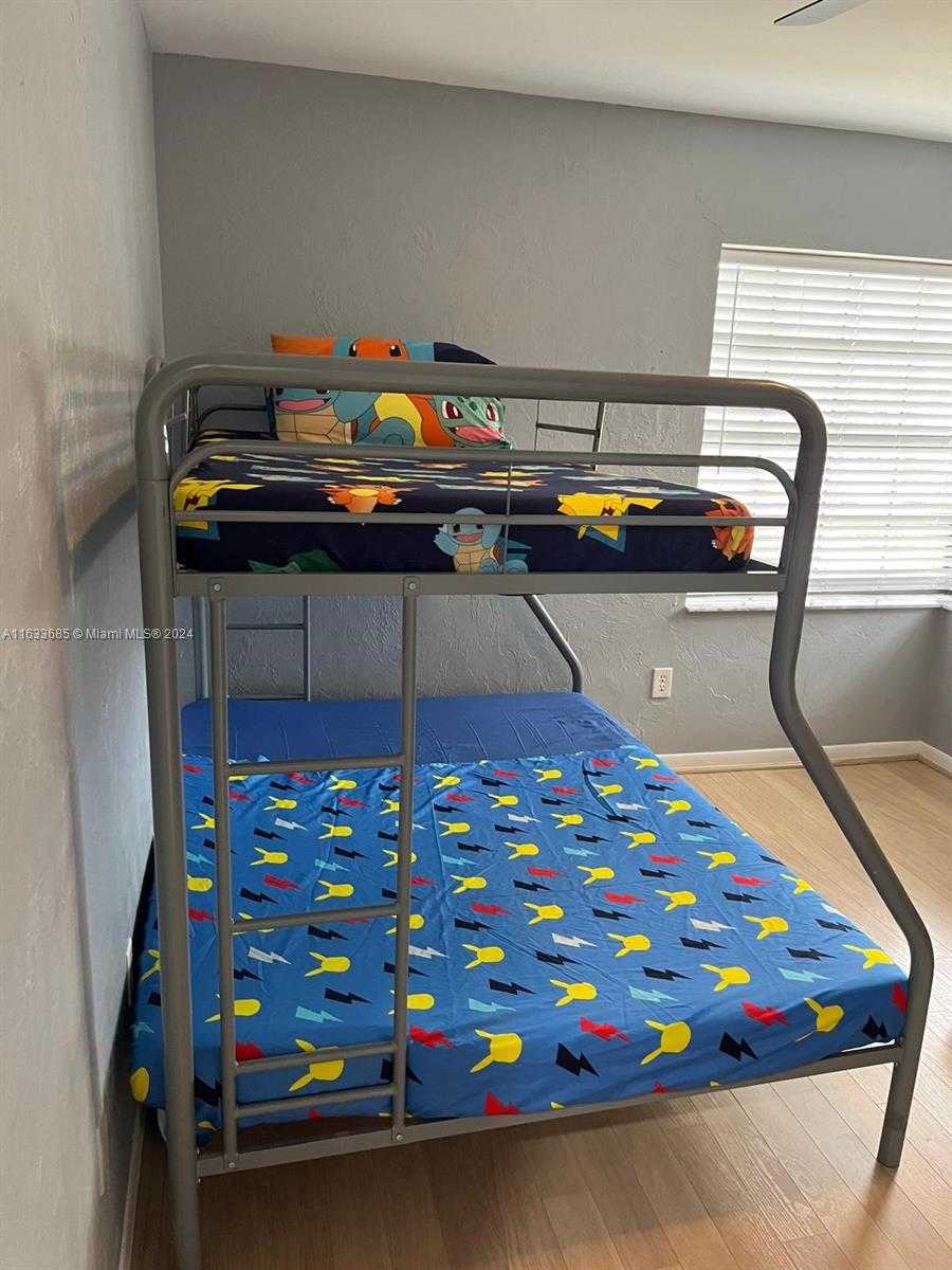 Small Image of 5299 EUROPA DR #I, Boynton Beach Number 31
