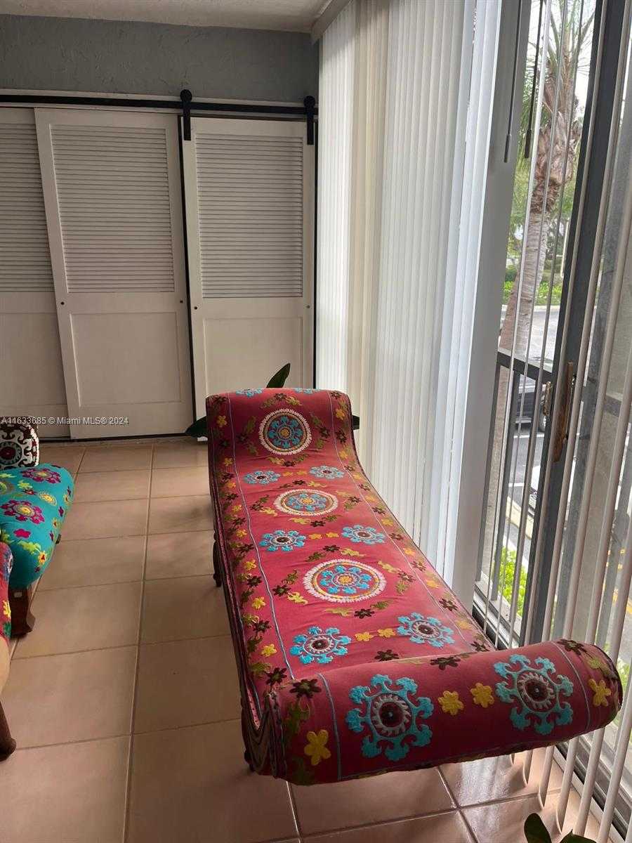 Small Image of 5299 EUROPA DR #I, Boynton Beach Number 6