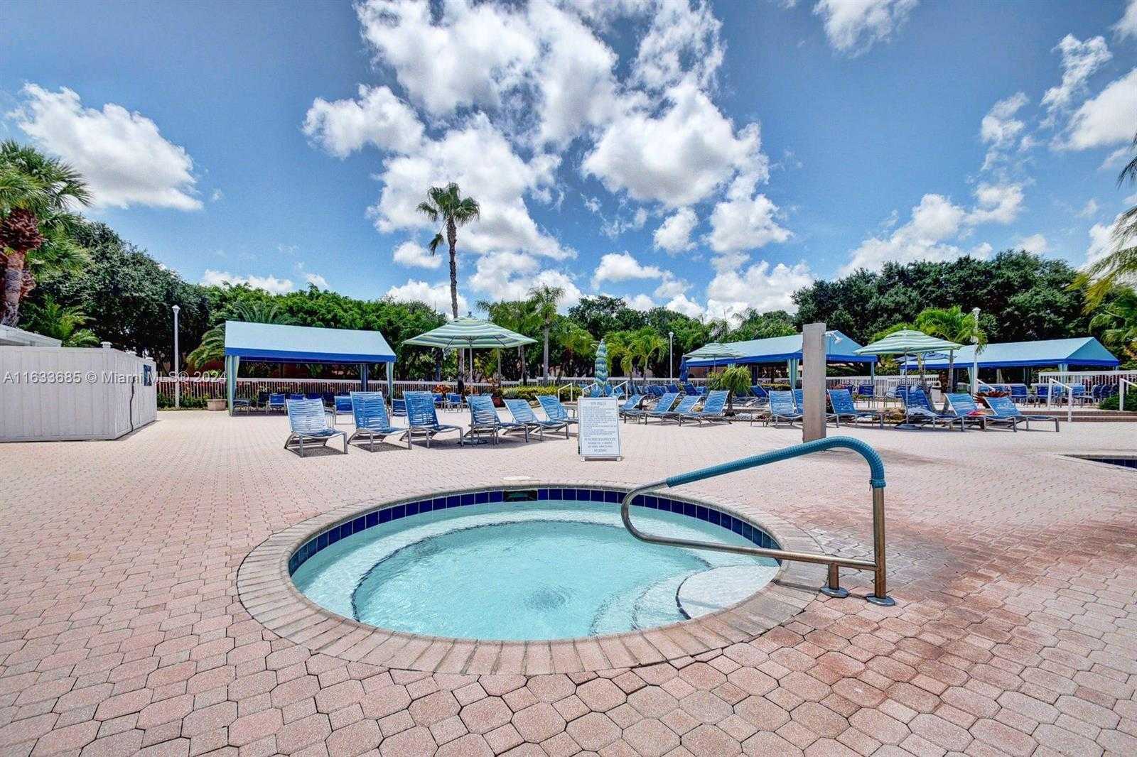Small Image of 5299 EUROPA DR #I, Boynton Beach Number 66